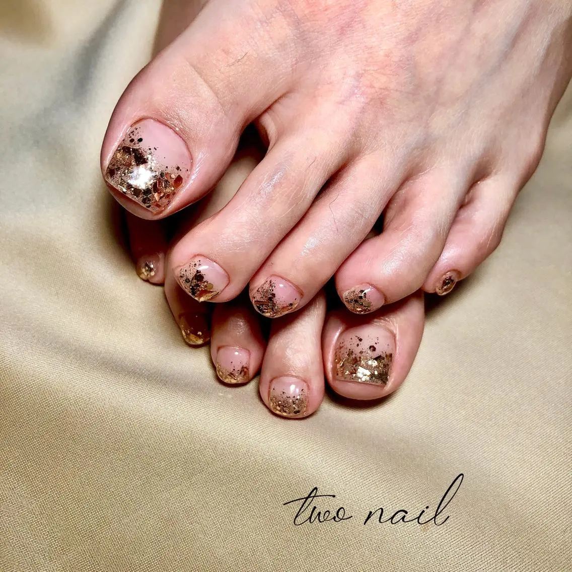 ネイル アートネイル フットネイル ハート ニュアンスネイル ホワイト フットネイル two nailのネイルデザイン