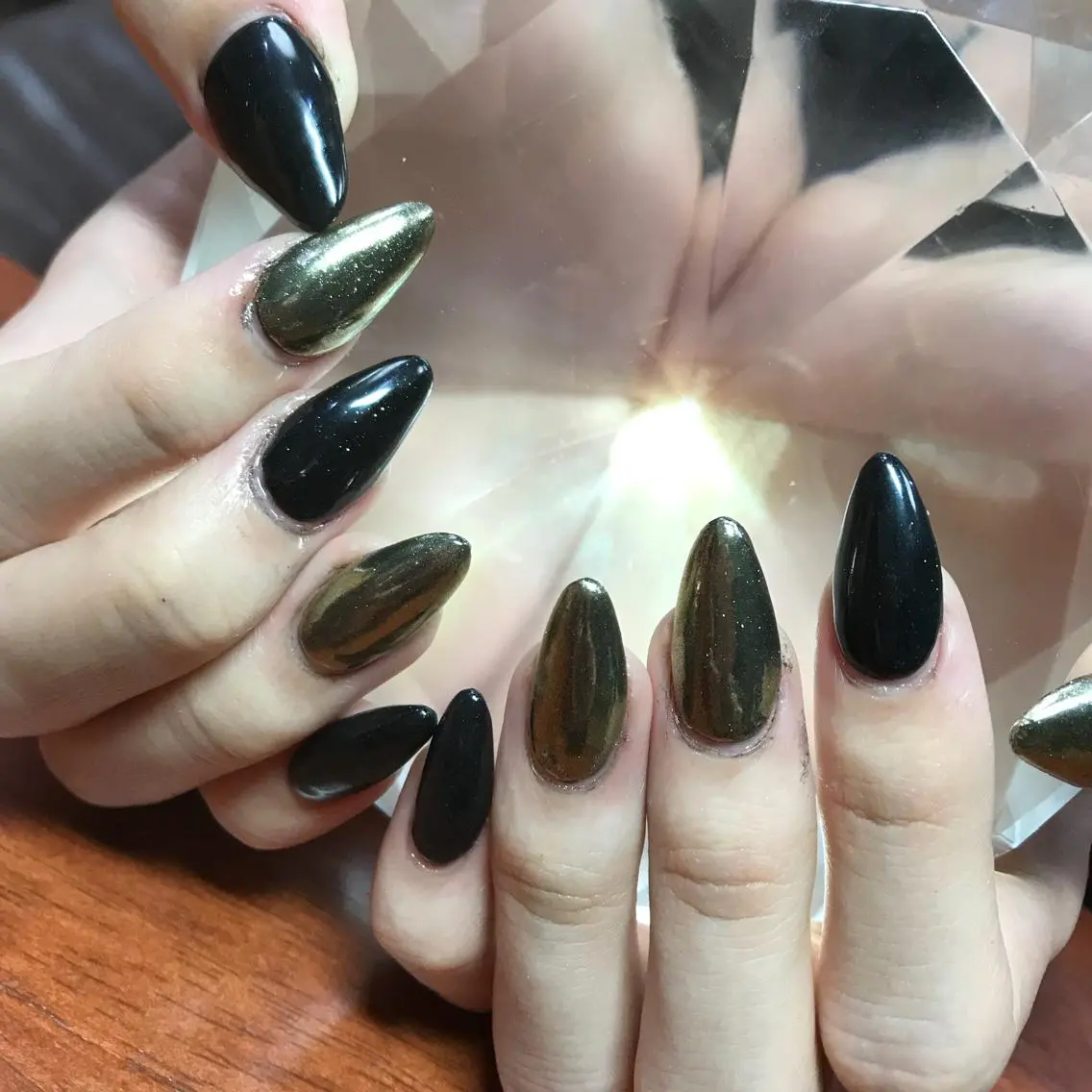 ミディアム ネイル ミラーネイル ハンドネイル 《LB》ラブリエ Nail&eyeのマツエク・マツパデザイン