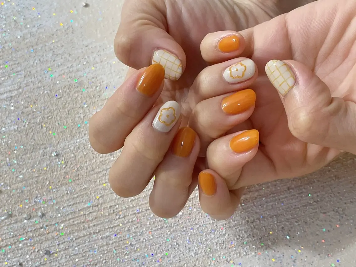 ネイル オーロラネイル フットネイル フレンチネイル ジェルネイル マグネットネイル ハンドネイル mogunail &blowのネイルデザイン
