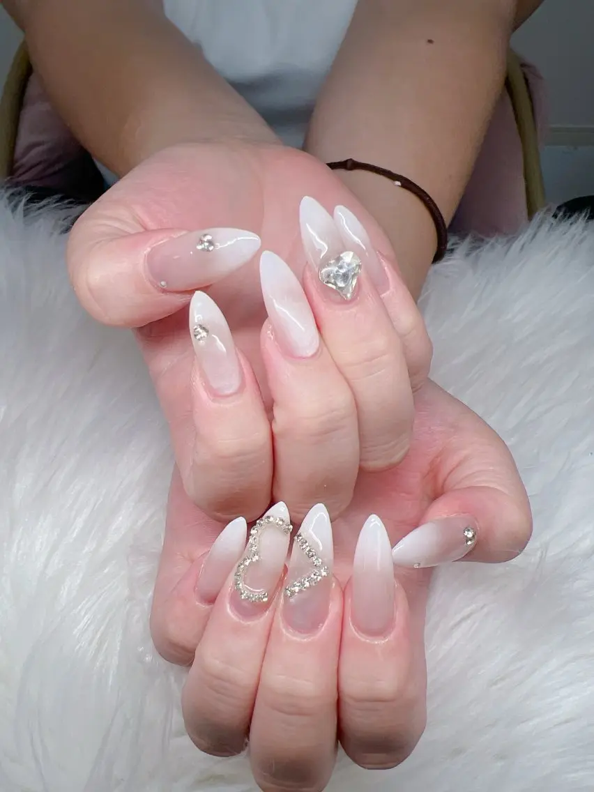 ネイル ハンドネイル Lee Nails チップ長さだし専門店のネイルデザイン