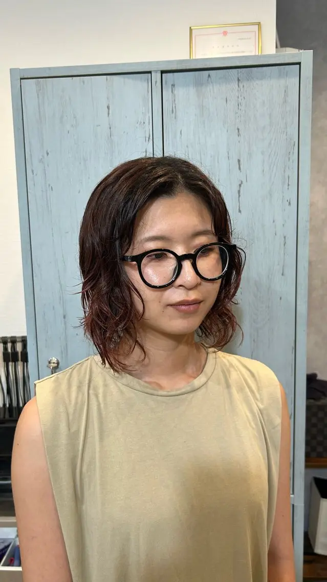 ミディアム 成瀬 葵のヘアスタイル