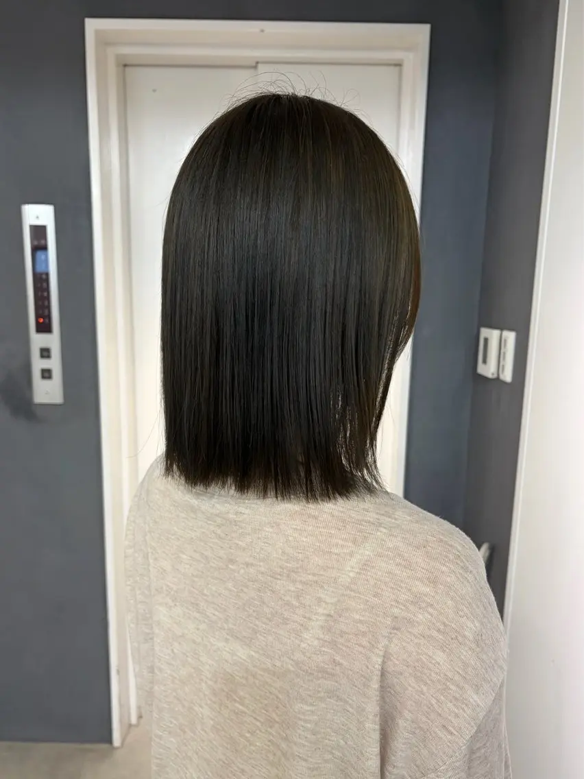 ミディアム 平井 よし乃のヘアスタイル