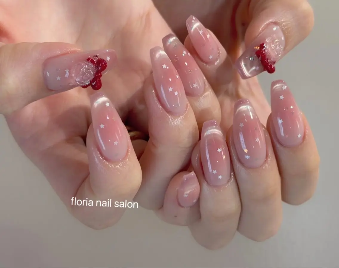 ネイル アートネイル ボルドー チークネイル ドット フレンチネイル ハンドネイル Floria nail salonのネイルデザイン