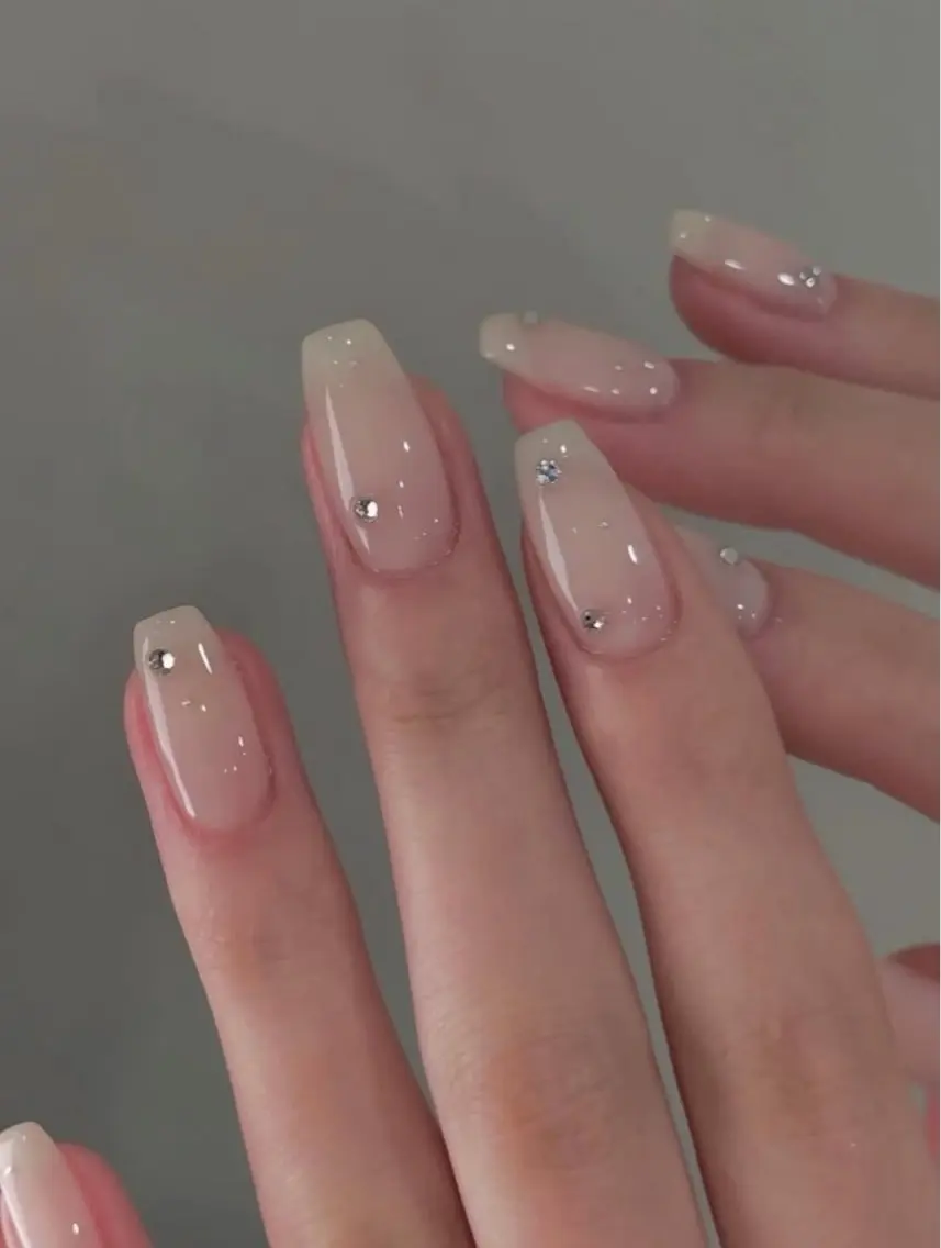 ネイル ストーンネイル ハンドネイル Yuna NAILSのネイルデザイン