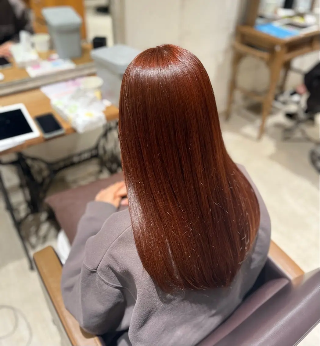 セミロング オレンジブラウン さとう ちほみ🐼のヘアスタイル