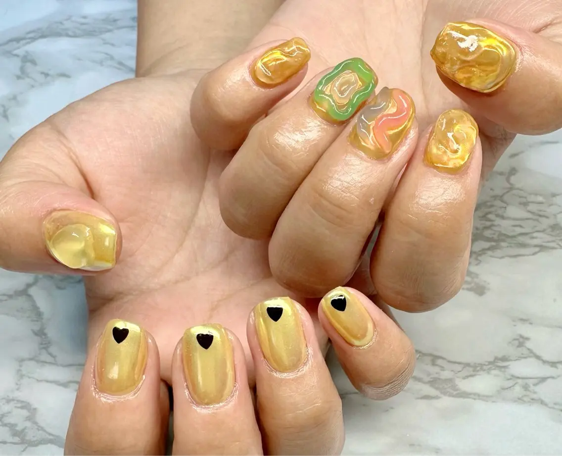 ネイル オーロラネイル マグネットネイル ミラーネイル ニュアンスネイル ワンカラーネイル Mai’s nailのネイルデザイン