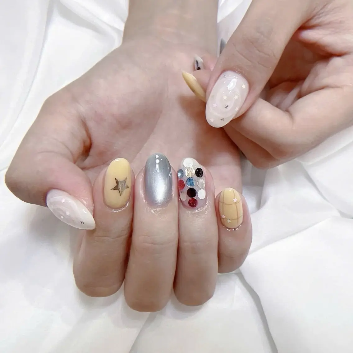 ネイル チークネイル ドット フレンチネイル グラデーション 韓国ネイル Minette nailrinrinのネイルデザイン