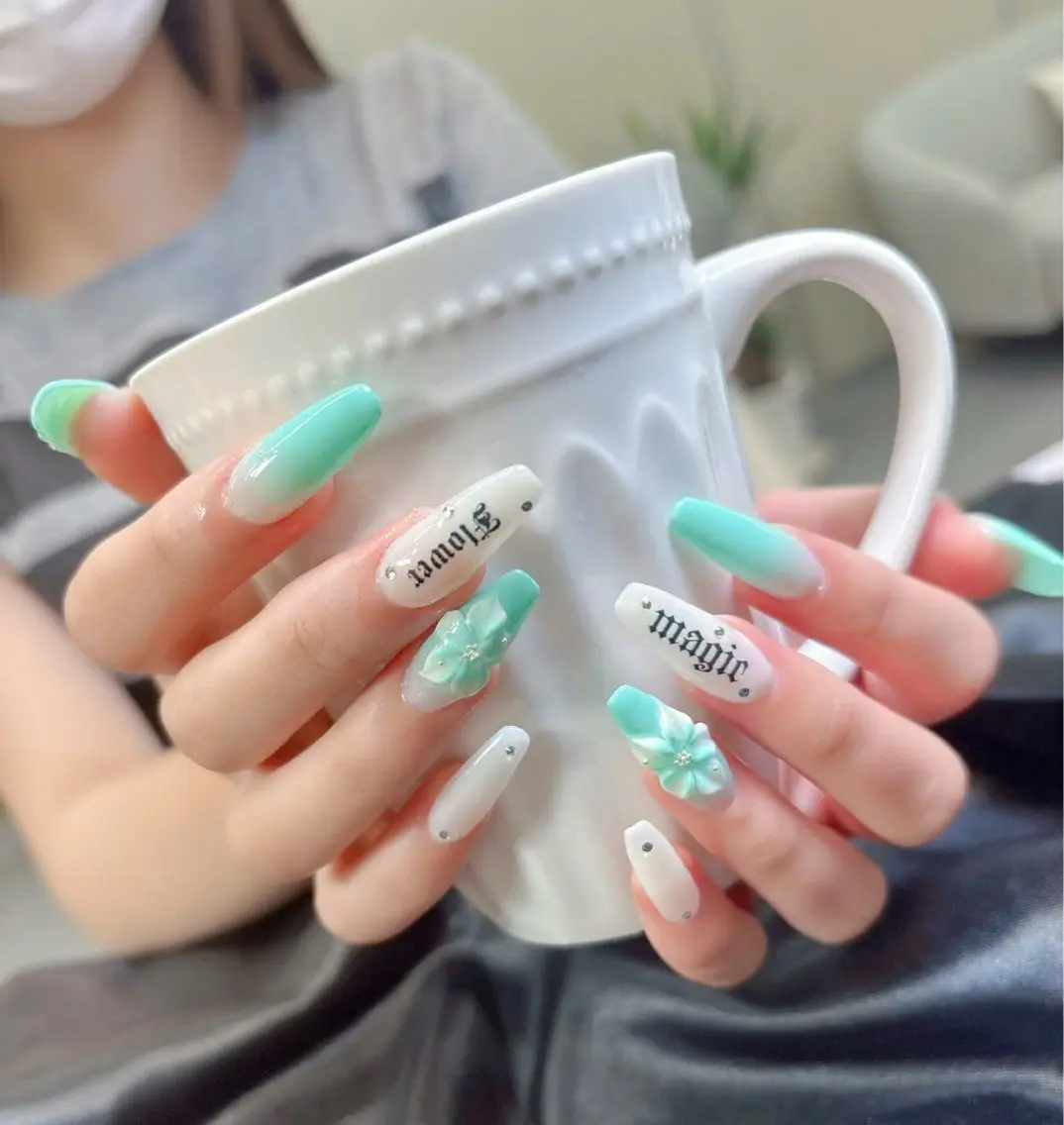 ネイル ドー ミナのネイルデザイン