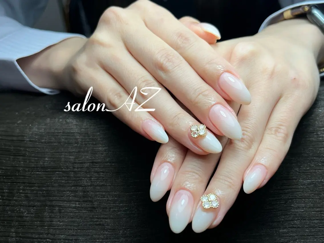 ネイル 長さ出し フットネイル フレンチネイル マグネットネイル 持ち込み ハンドネイル salon AZのネイルデザイン