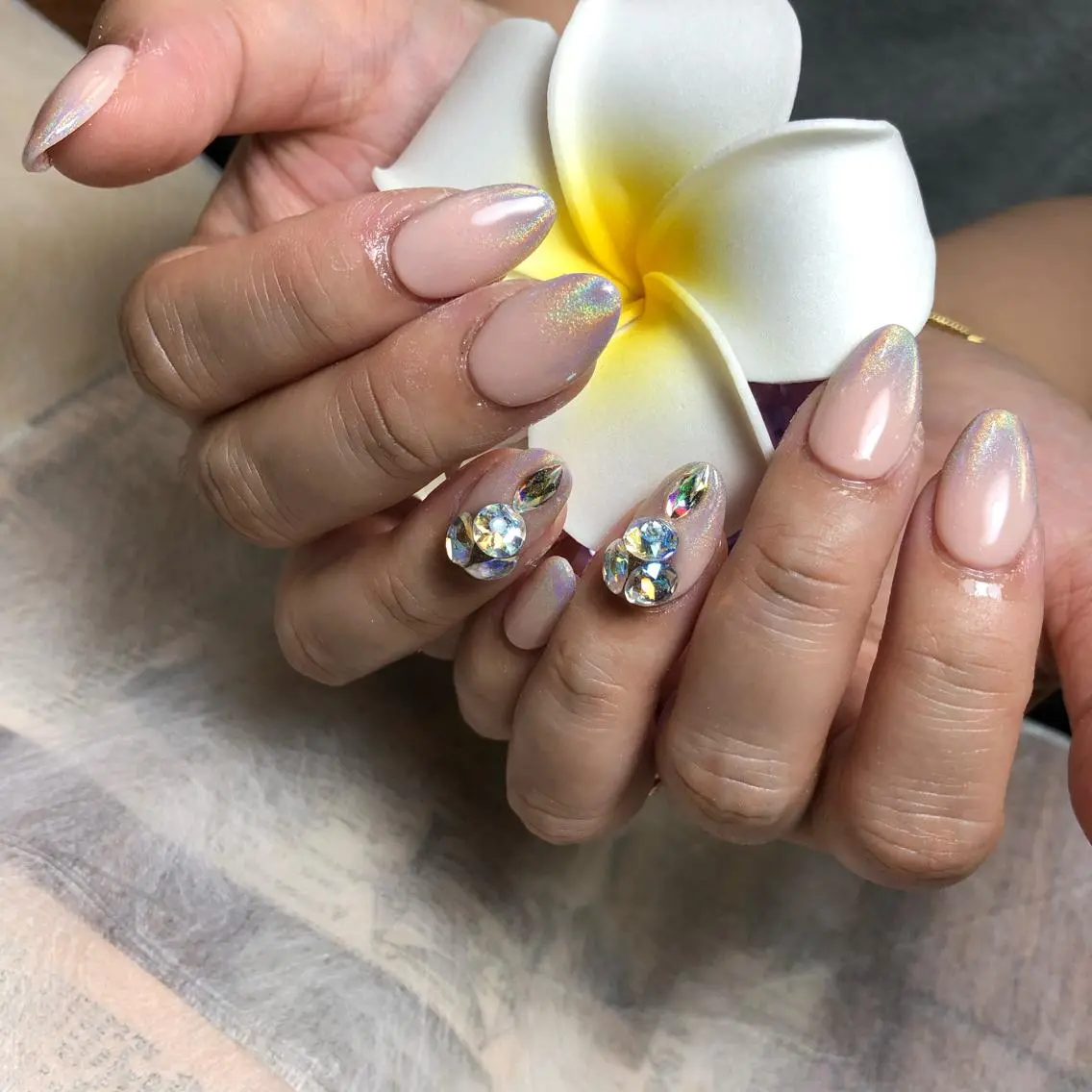 ミディアム ネイル ハンドネイル 《LB》ラブリエ Nail&eyeのマツエク・マツパデザイン