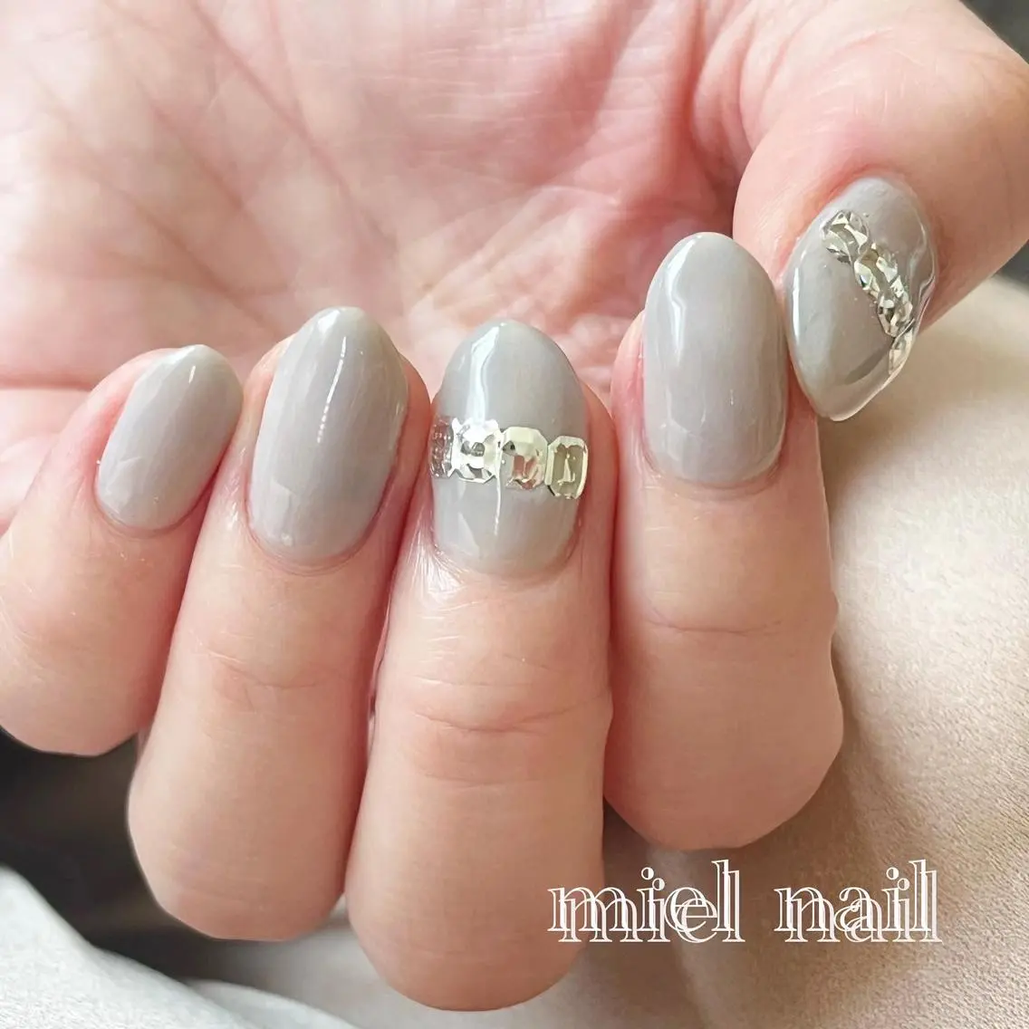 ネイル 大理石ネイル(マーブル) シルバー シンプルネイル 夏ネイル miel nailのネイルデザイン