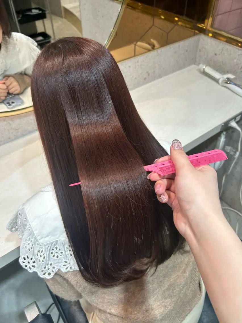 【⬇️美髪矯正💇♀️⬇️】韓国風小顔カット+美髪矯正+選べるトリートメント✊🏻➰❕の写真