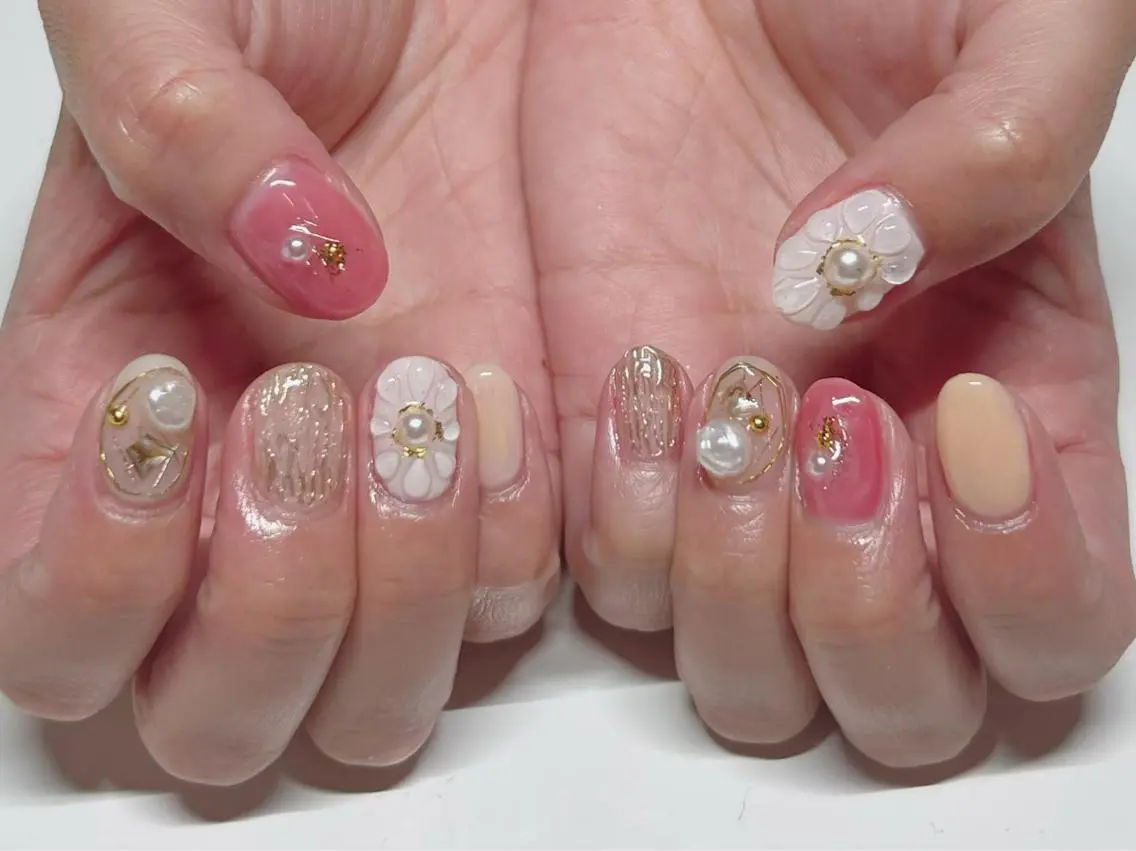 ネイル ハンドネイル IRAS..nail ＥＲＩＫＡのネイルデザイン