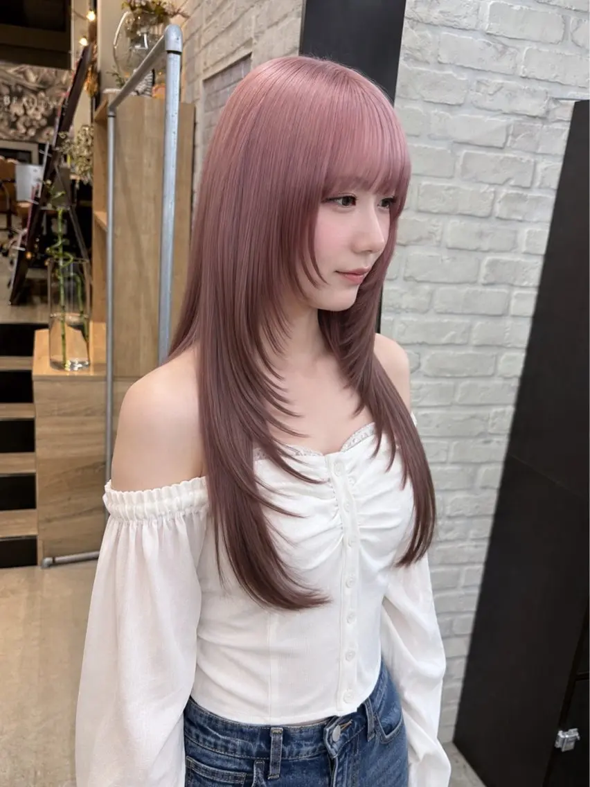 ミディアム カラー 透明感カラー ピンクカラー 顔周りカット レイヤーカット 小顔カット 韓国レイヤー/モテ髪 アベマ/マエダジュンのヘアスタイル