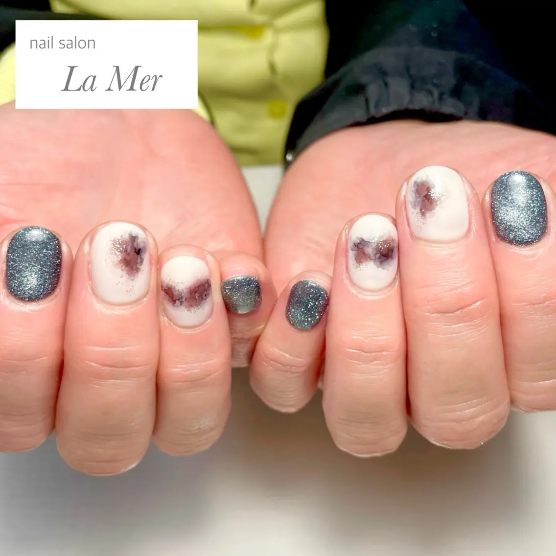 ネイル カジュアル マグネットネイル ネイビー ニュアンスネイル 春ネイル ハンドネイル nailsalon La Merのネイルデザイン