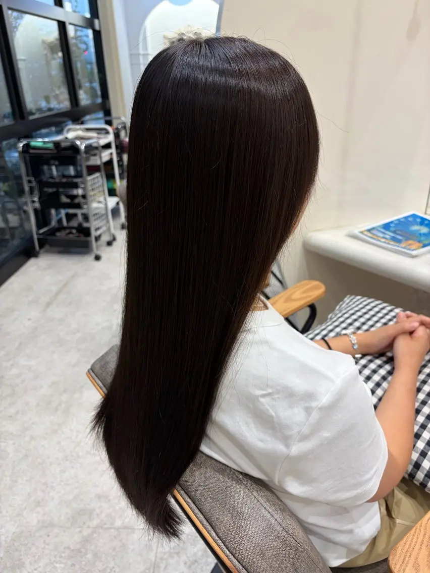 ロング カラー ヘアカラー 志村 梨帆のヘアスタイル