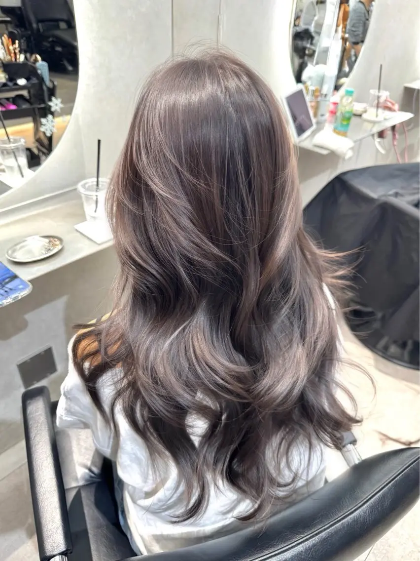 ロング カラー 神崎 琴音のヘアスタイル