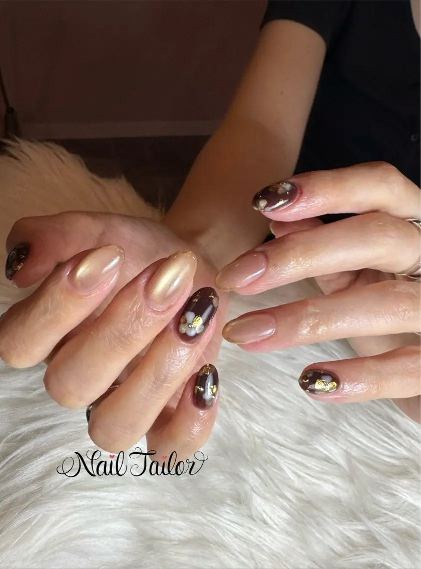ネイル ブラウン フラワーネイル ゴールド マグネットネイル 持ち込み ハンドネイル NailTailor ネイルテイラーのネイルデザイン