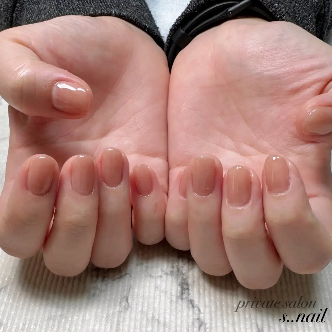 ネイル ピンク ピンクベージュ ハンドネイル フットネイル s..nail / MORITAのネイルデザイン
