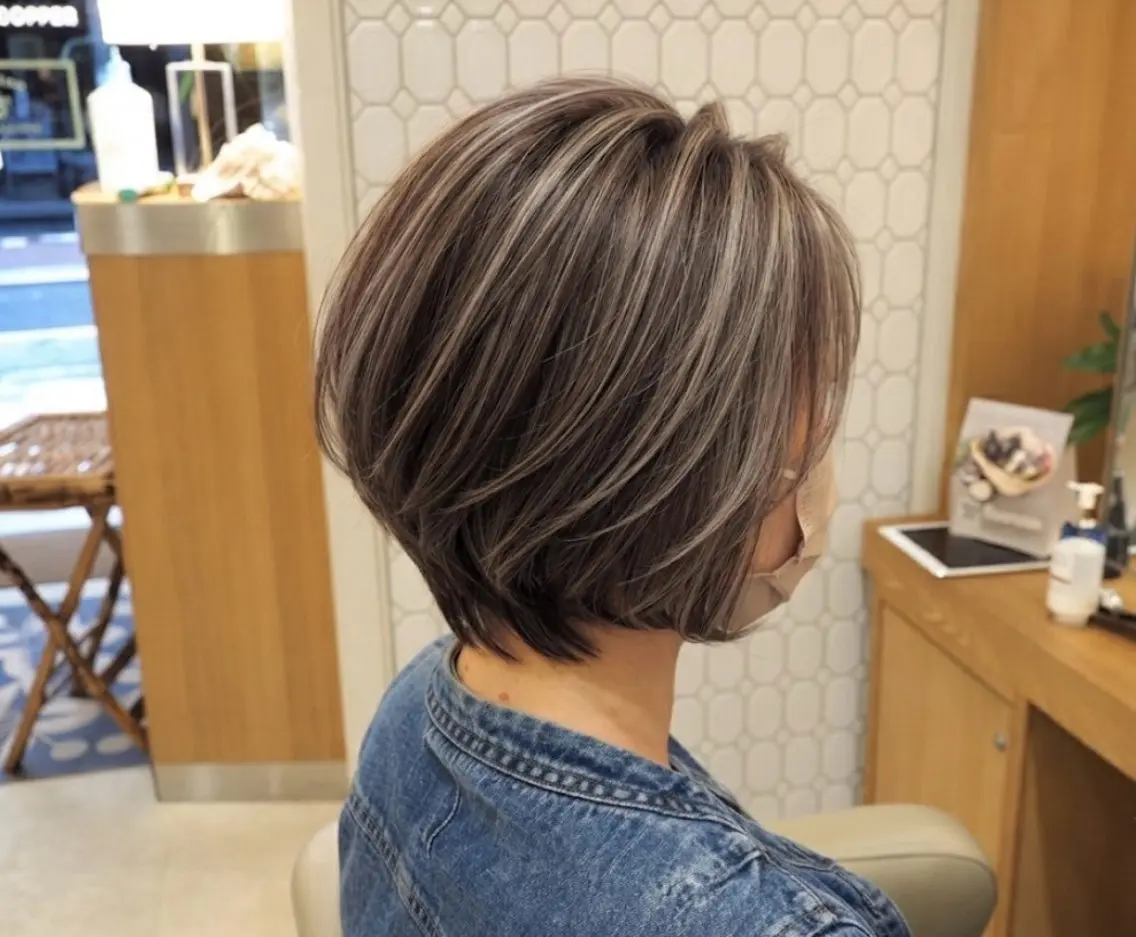 カット+カラー+ハイライト+トリートメントの写真