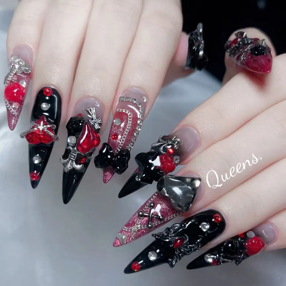 ネイル ハンドネイル Queen's ゆなのネイルデザイン