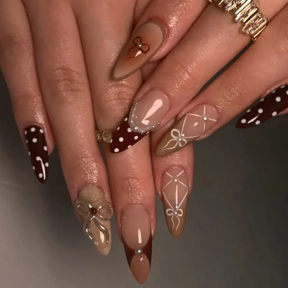 ネイル アートネイル 長さ出し ジェルネイル マグネットネイル ニュアンスネイル ハンドネイル Cloudy Chan Nailのネイルデザイン