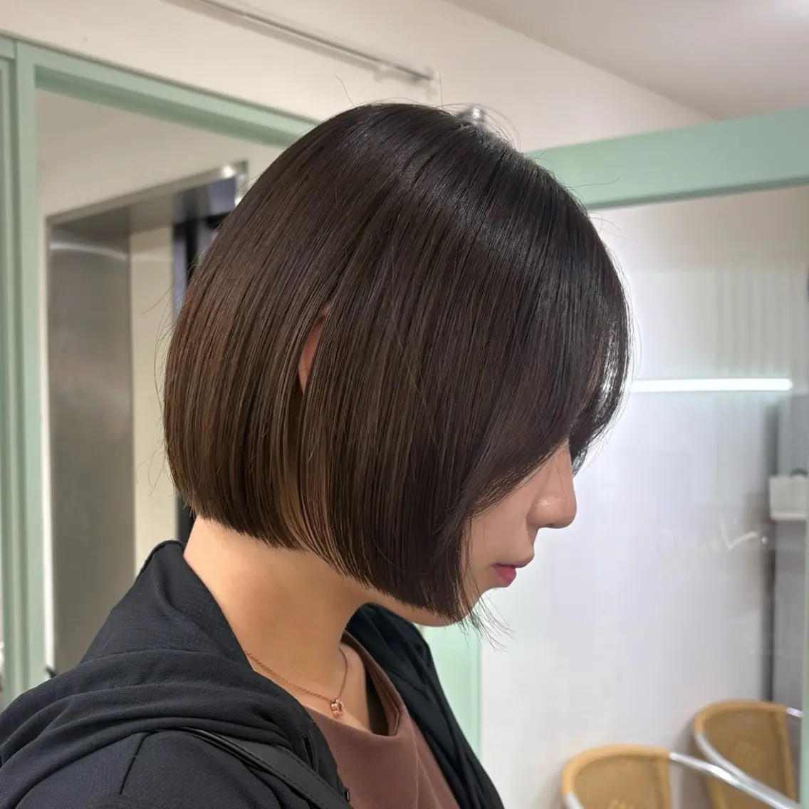 ミディアム カラー ボブ 顔周りカット カット ヘアカラー トリートメント 韓国ヘア🇰🇷 𝑳𝒊𝒏𝒂🤍のヘアスタイル