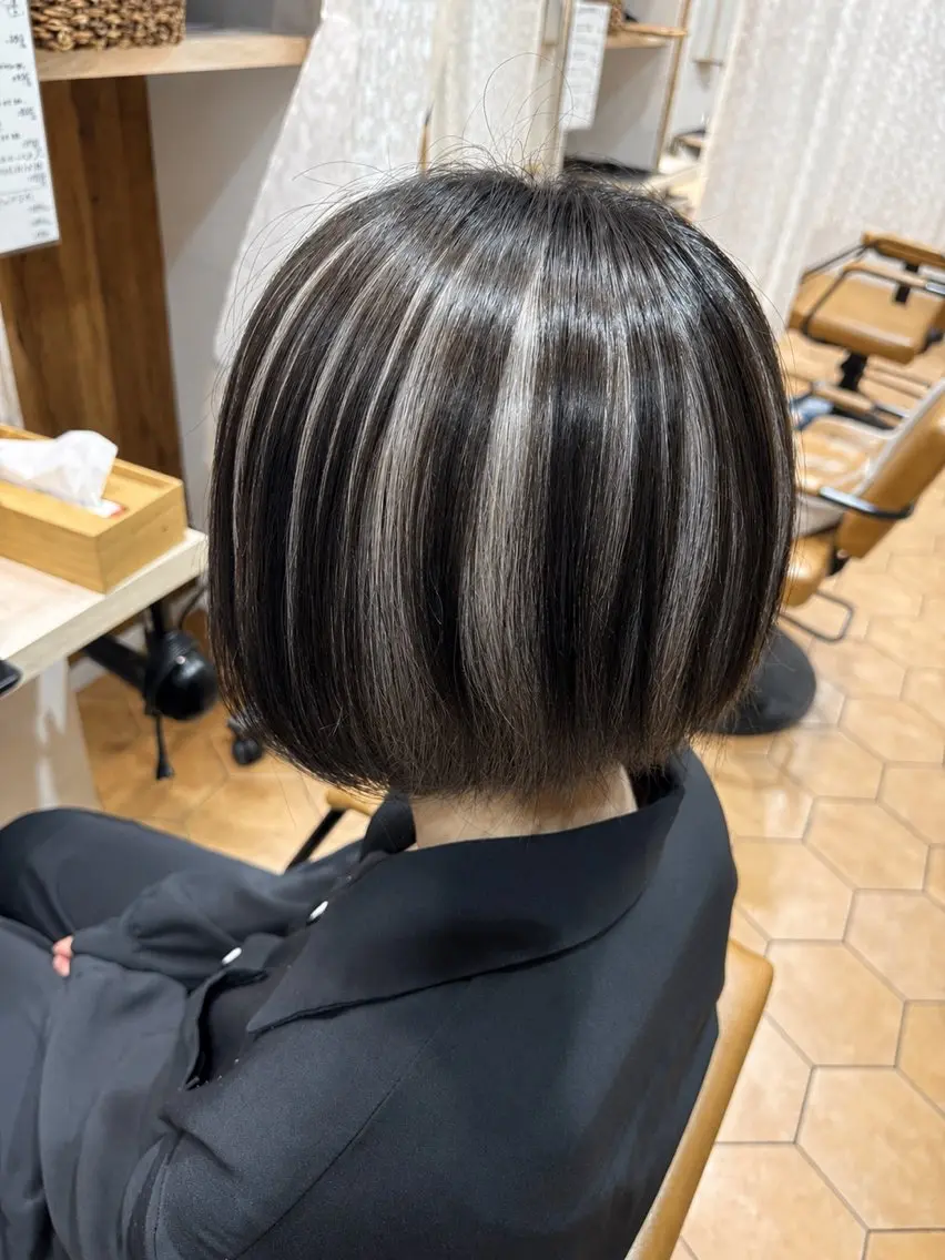 カラー ヘアカラー 伊山 京助のヘアスタイル