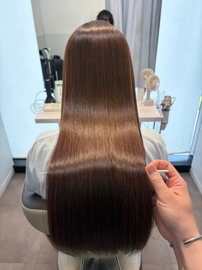 ロング カラー 【ブリーチ矯正◎】 【髪質改善矯正】のヘアスタイル
