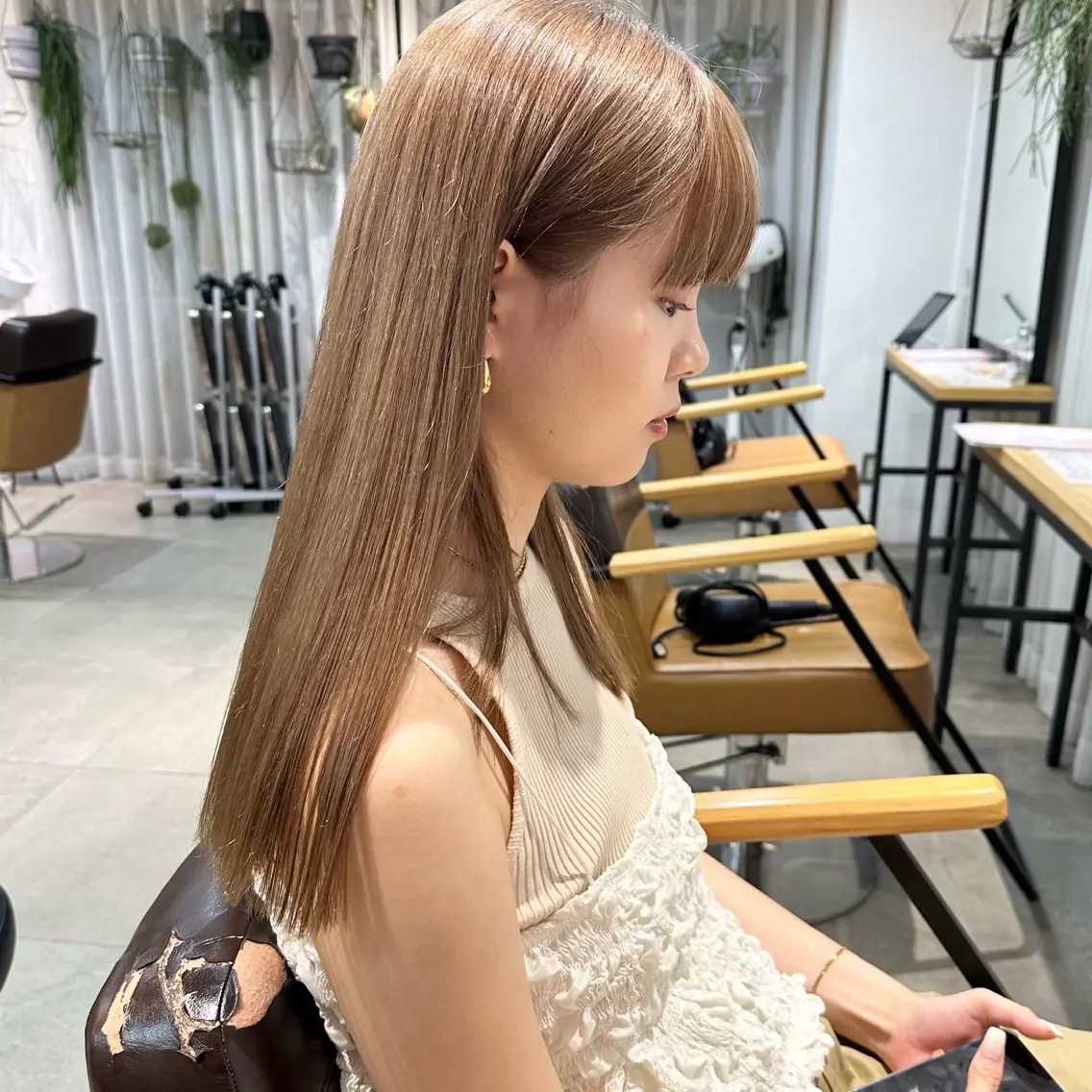 セミロング カラー ベージュカラー ブリーチ 縮毛/透明感カラー Mariamu🫧のヘアスタイル