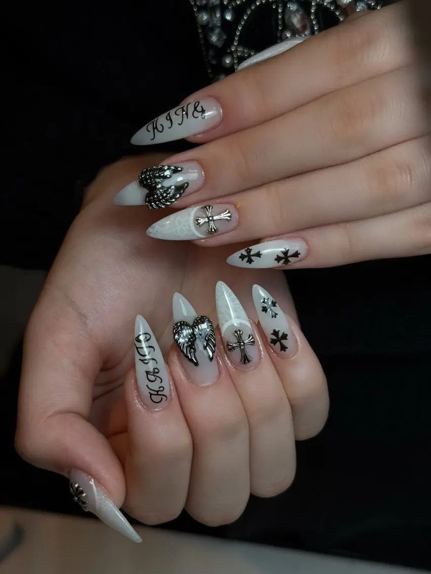 ネイル オーロラネイル ボルドー ブラウン 氷ネイル・うるうるネイル キラキラネイル ハンドネイル Julli NailStudioのネイルデザイン