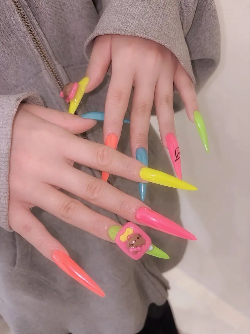 ネイル ロングネイル ハンドネイル emu【心斎橋店】 michinaのネイルデザイン