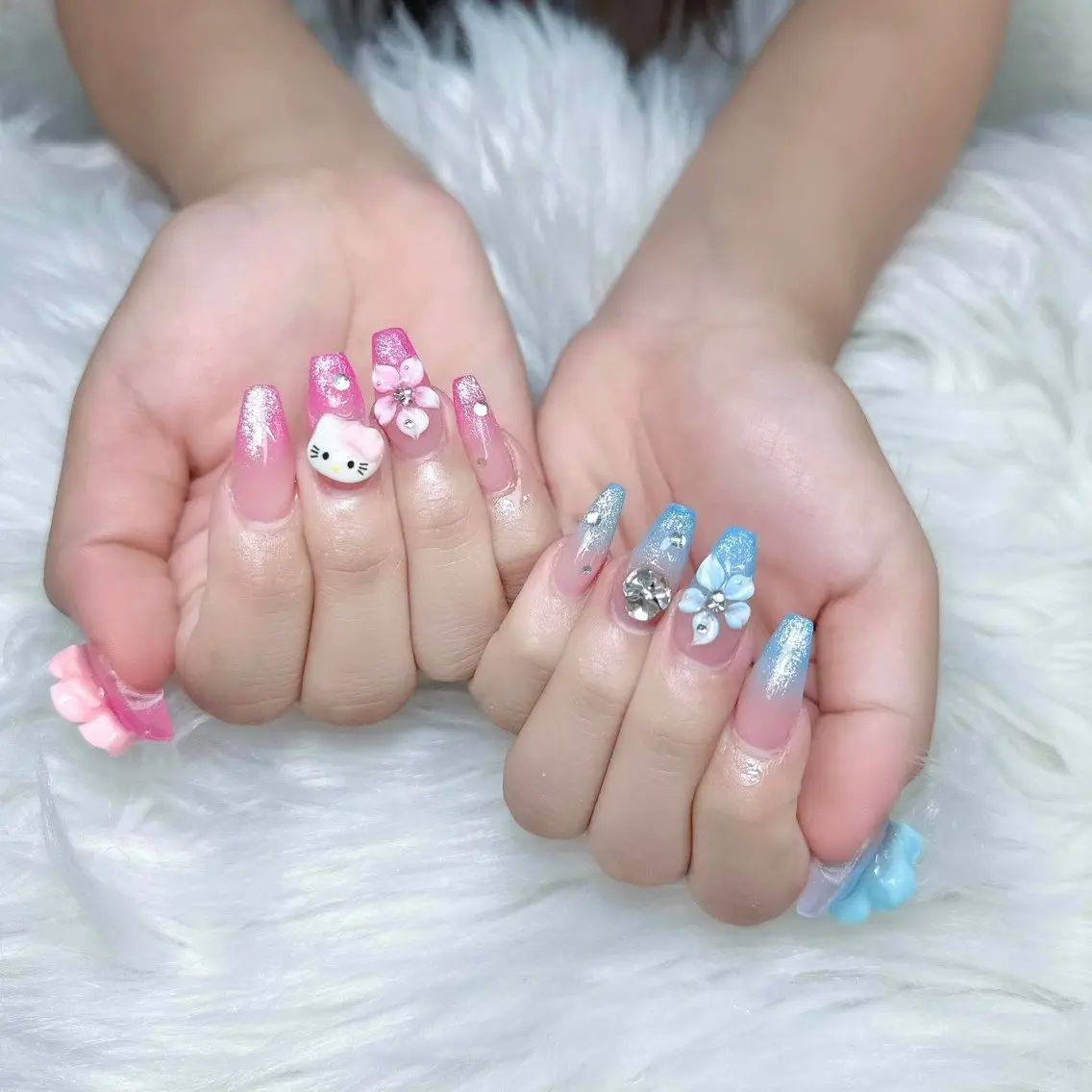 ネイル キラキラネイル 韓国ネイル マグネットネイル 持ち込み ネイルチップ ハンドネイル Chiee Bling.Nailのネイルデザイン