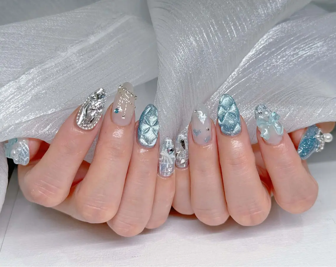 ネイル オーロラネイル ブルー チークネイル 長さ出し フットネイル ハンドネイル NAILS168 大塚店のネイルデザイン