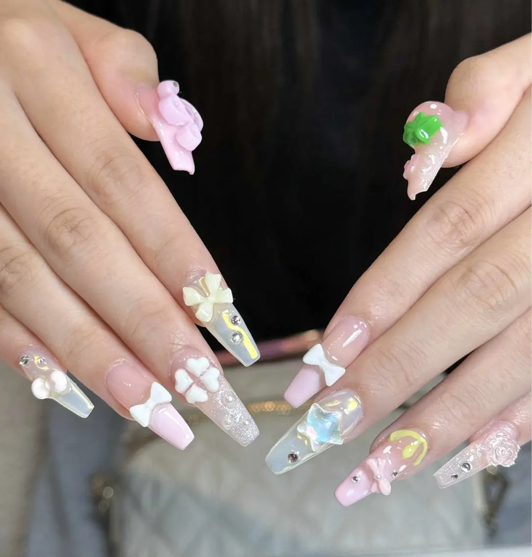 ネイル フレンチネイル ジェルネイル キラキラネイル 韓国ネイル レース Julli NailStudioのネイルデザイン