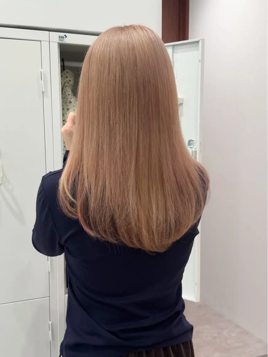 ロング カラー ヘアアレンジ ブリーチ ダブルカラー イヤリングカラー イルミナカラー ブリーチなしカラー ヘアカラー トリートメント 立川レイヤー 透明感カラーaoiのヘアスタイル