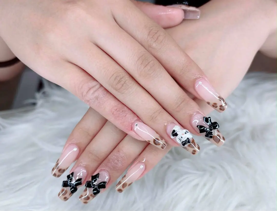 ネイル アニマル柄 リボン ハンドネイル Kaori Nailのネイルデザイン