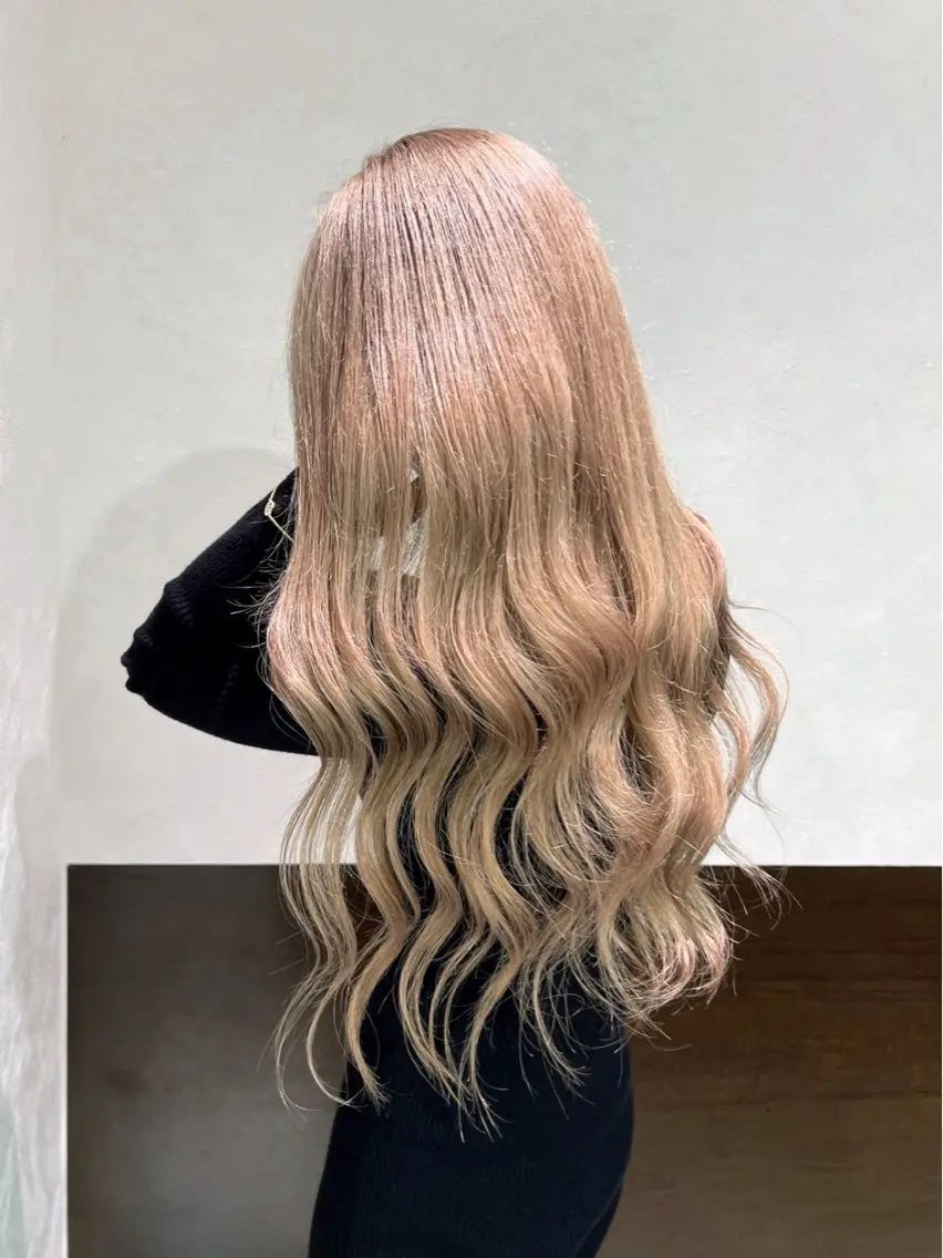 カラー 🖤複雑履歴ブリーチ Mizuki 🖤のヘアスタイル