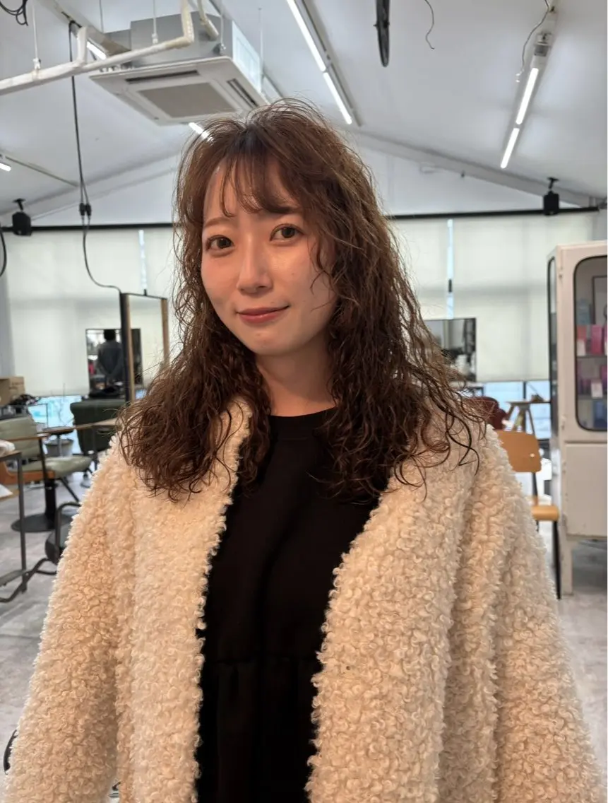 セミロング パーマ hirose hitomiのヘアスタイル