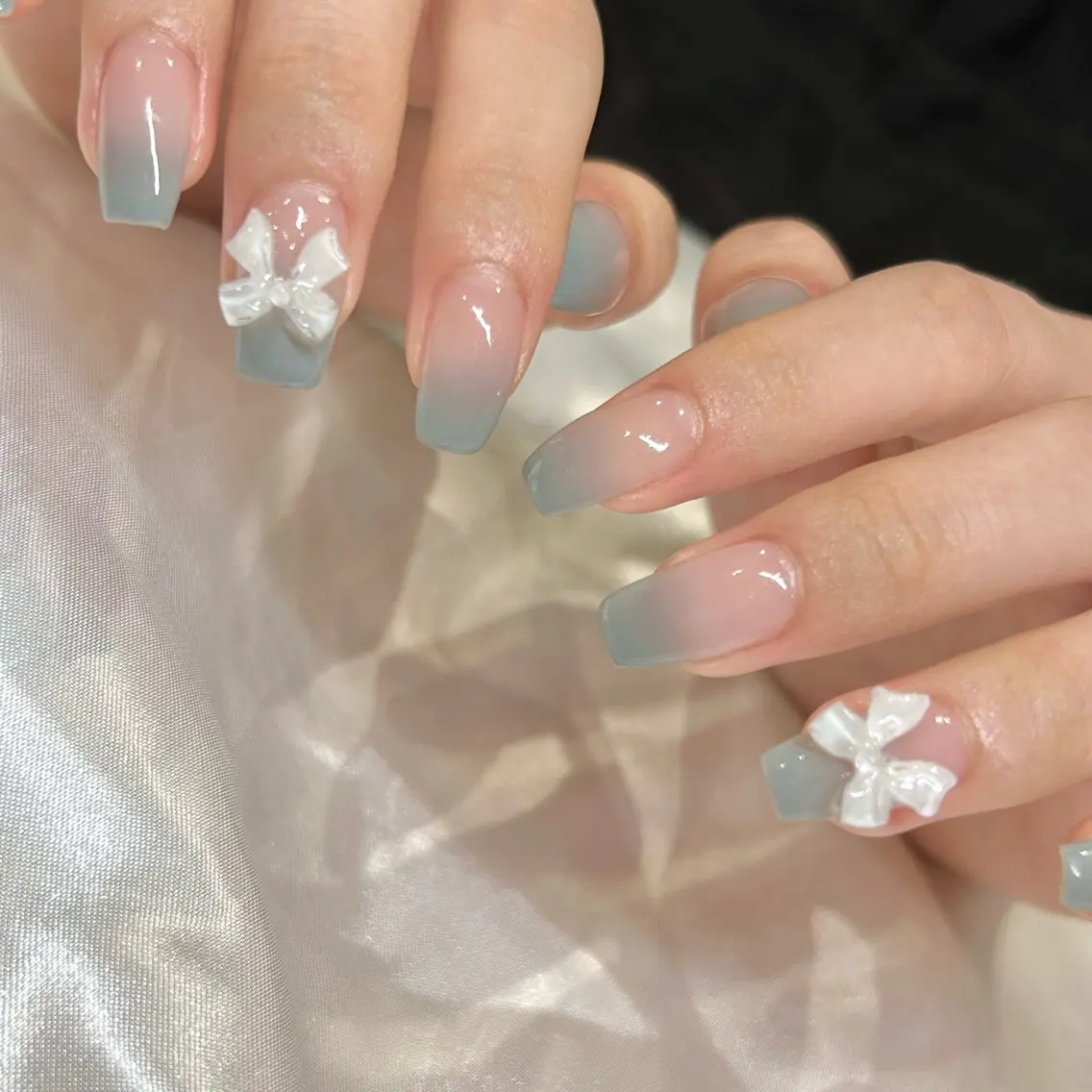HAND グラデーションの写真