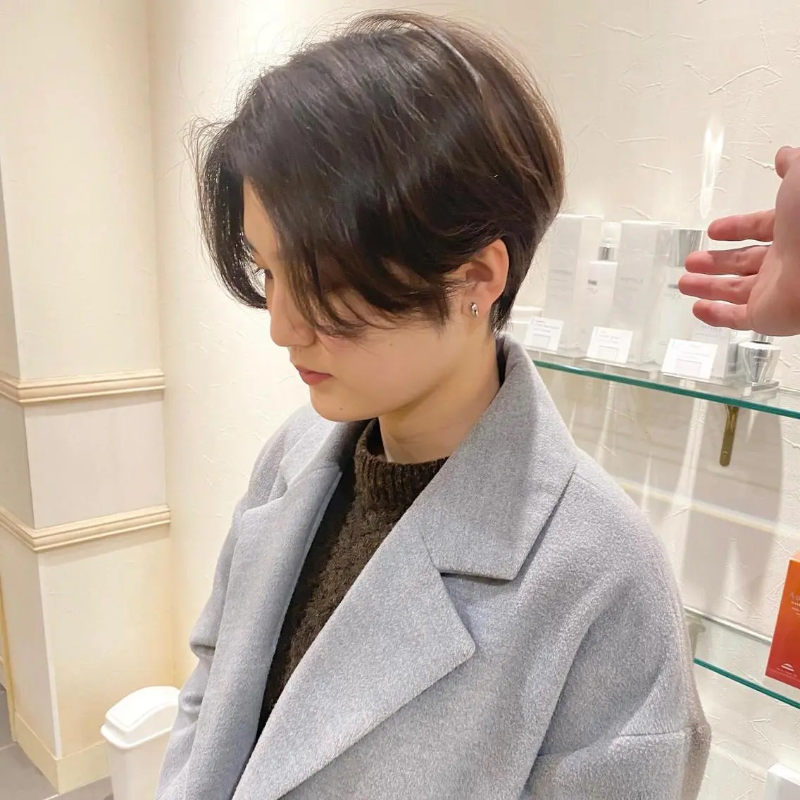 ショート ネイル ハンサムショート ボブ 髪質改善 ショートヘア 小顔カット 🔮 BASSA立川 診断×艶髪🔮のヘアスタイル