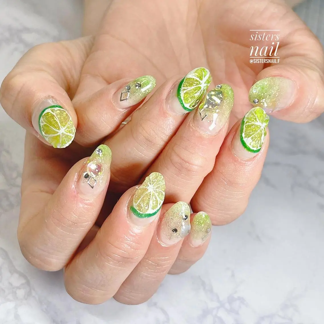 ネイル アートネイル フレンチネイル グラデーション キラキラネイル ラメ(グリッター) sisters nail.fのネイルデザイン