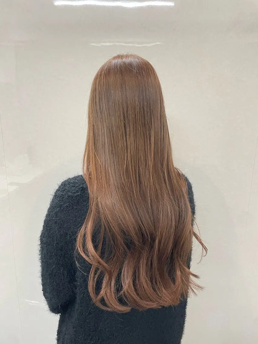 ロング カラー ベージュカラー ブリーチ ダブルカラー ブリーチなしカラー Blue/博多/ 水口莉沙のヘアスタイル
