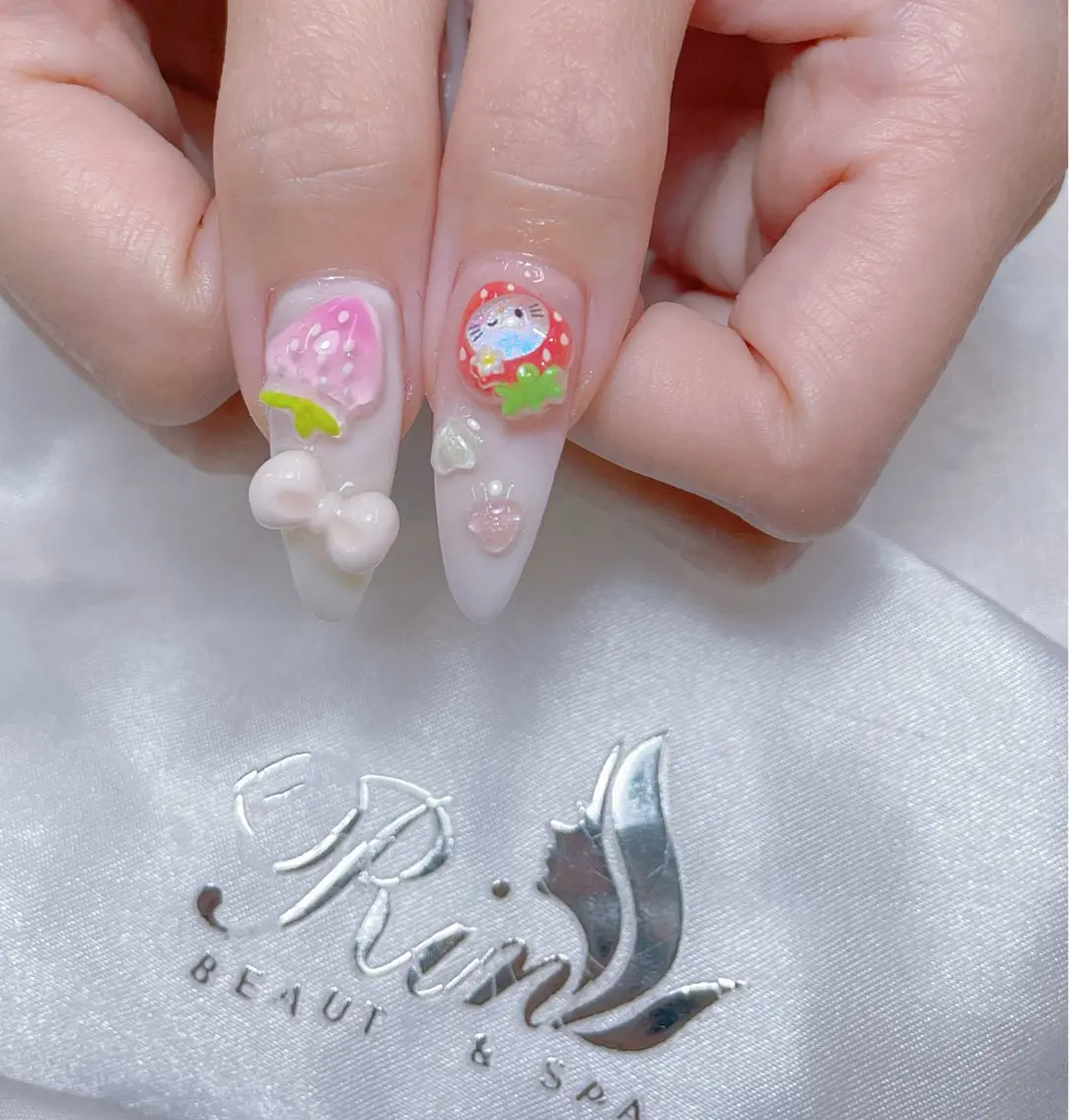 ネイル 成人式 ロングネイル ネイルチップ ハンドネイル Rin Nail 新大久保店のネイルデザイン