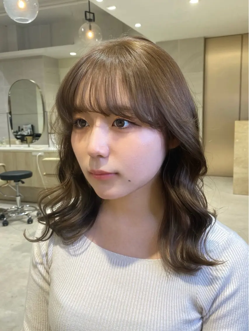 ミディアム カラー ベージュカラー イルミナカラー カット ヘアカラー トリートメント 透明感カラー🌿 グレージュ🐺陽介のヘアスタイル