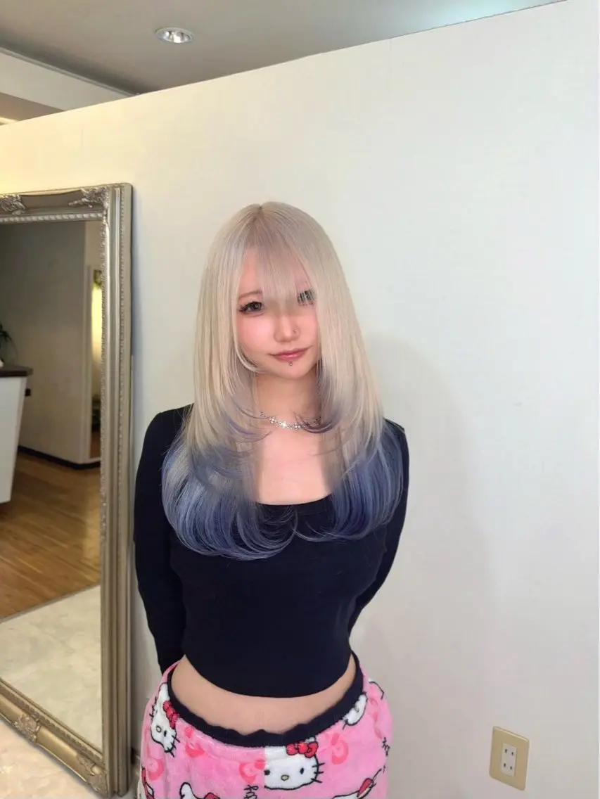 ロング ヘアカラー ANKH CROSS 🩵Himeka🩵のヘアスタイル