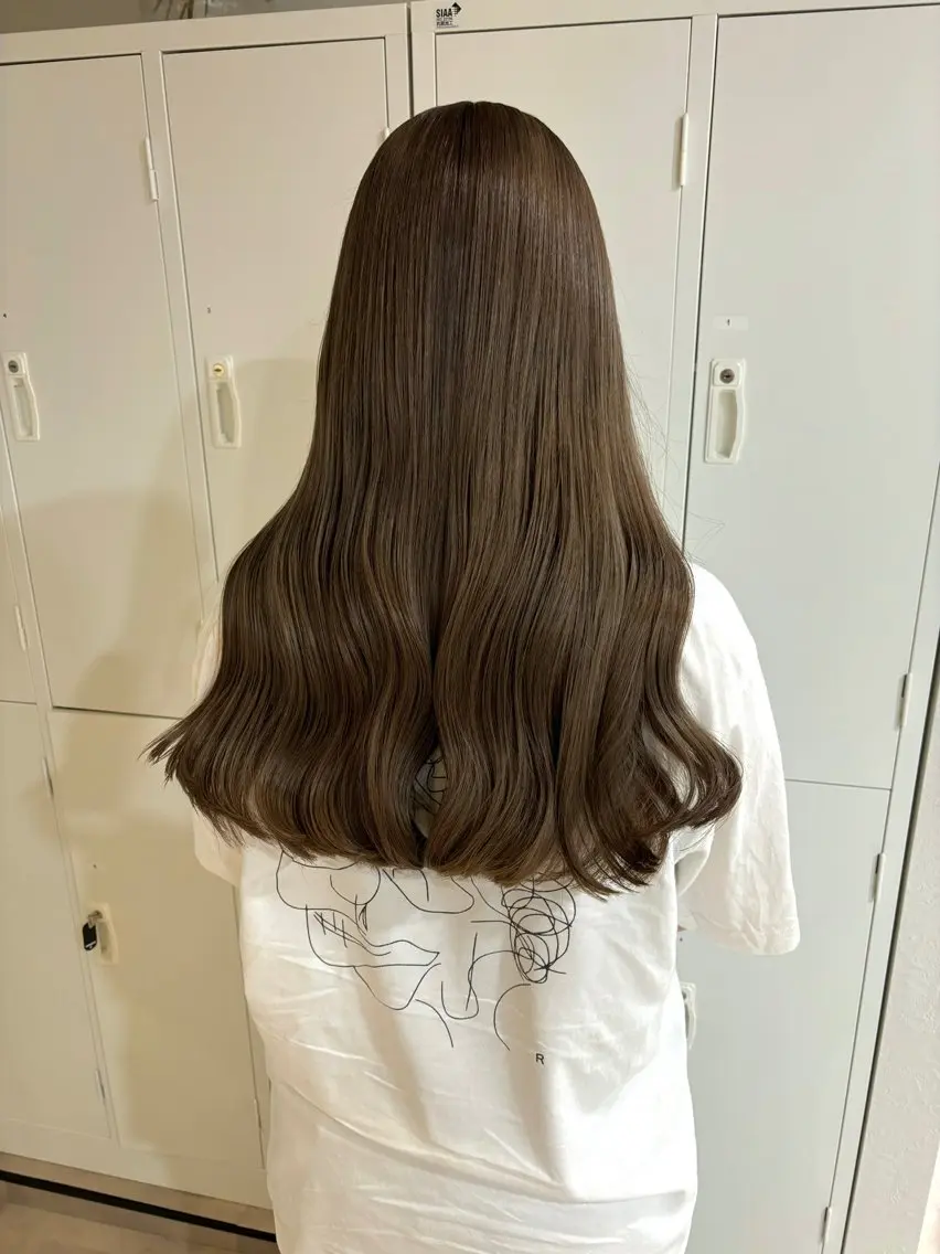 ロング レイヤー/エクステ Veluaのヘアスタイル