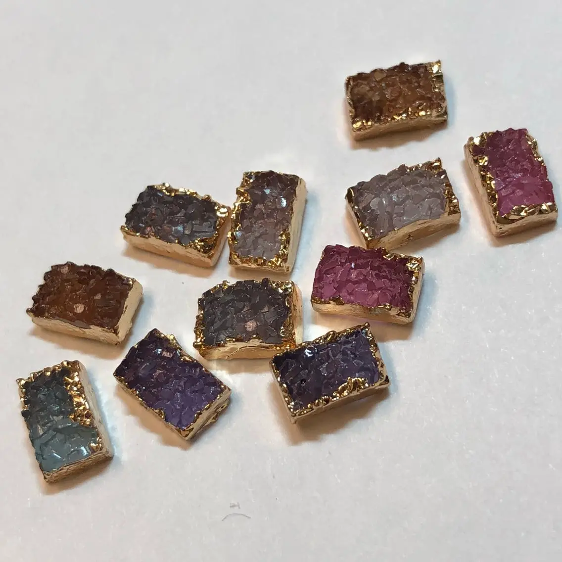 ネイル ストーンネイル KIREIE NAILSのネイルデザイン