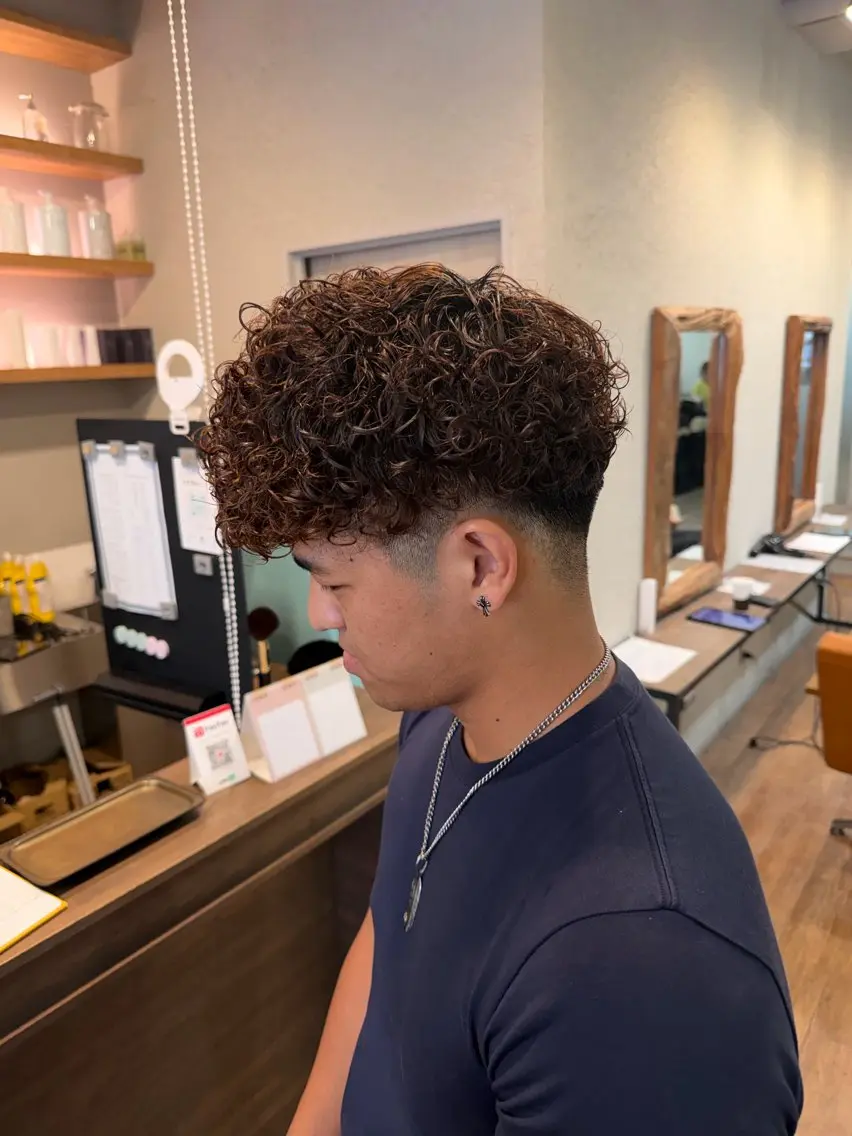 パーマ メンズ メンズパーマ プードルパーマ プードルパーマ カット パーマ きむら なみか🪐のヘアスタイル
