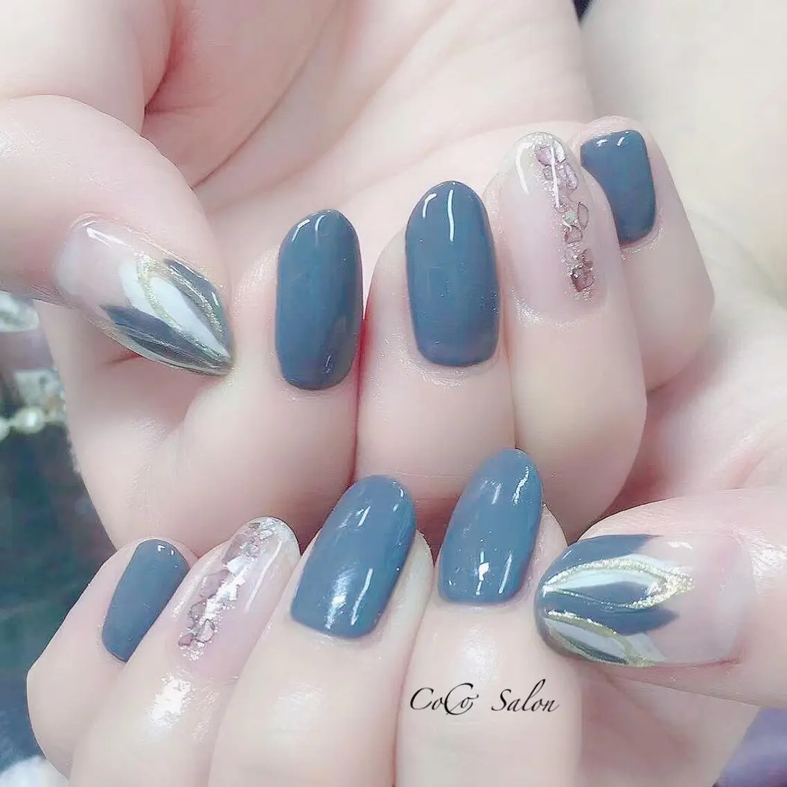 ネイル ブルー 長さ出し フラワーネイル ジェルネイル ホログラムネイル ハンドネイル CoCoSalon ネイル/まつ毛予約のネイルデザイン